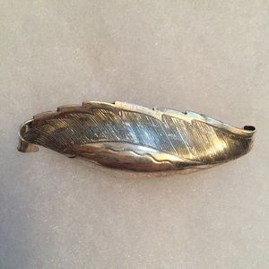 BROOCH PIN STERLING SILVER FEATHER ETCHED VINTAGE 5 g